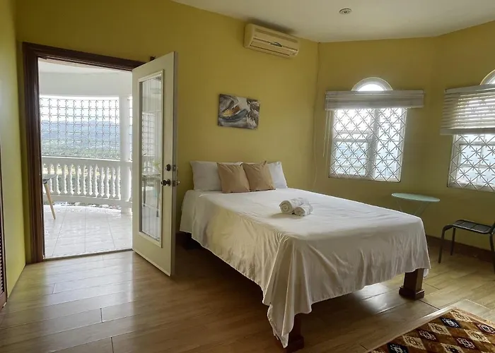 Skyline Sunset Holiday home